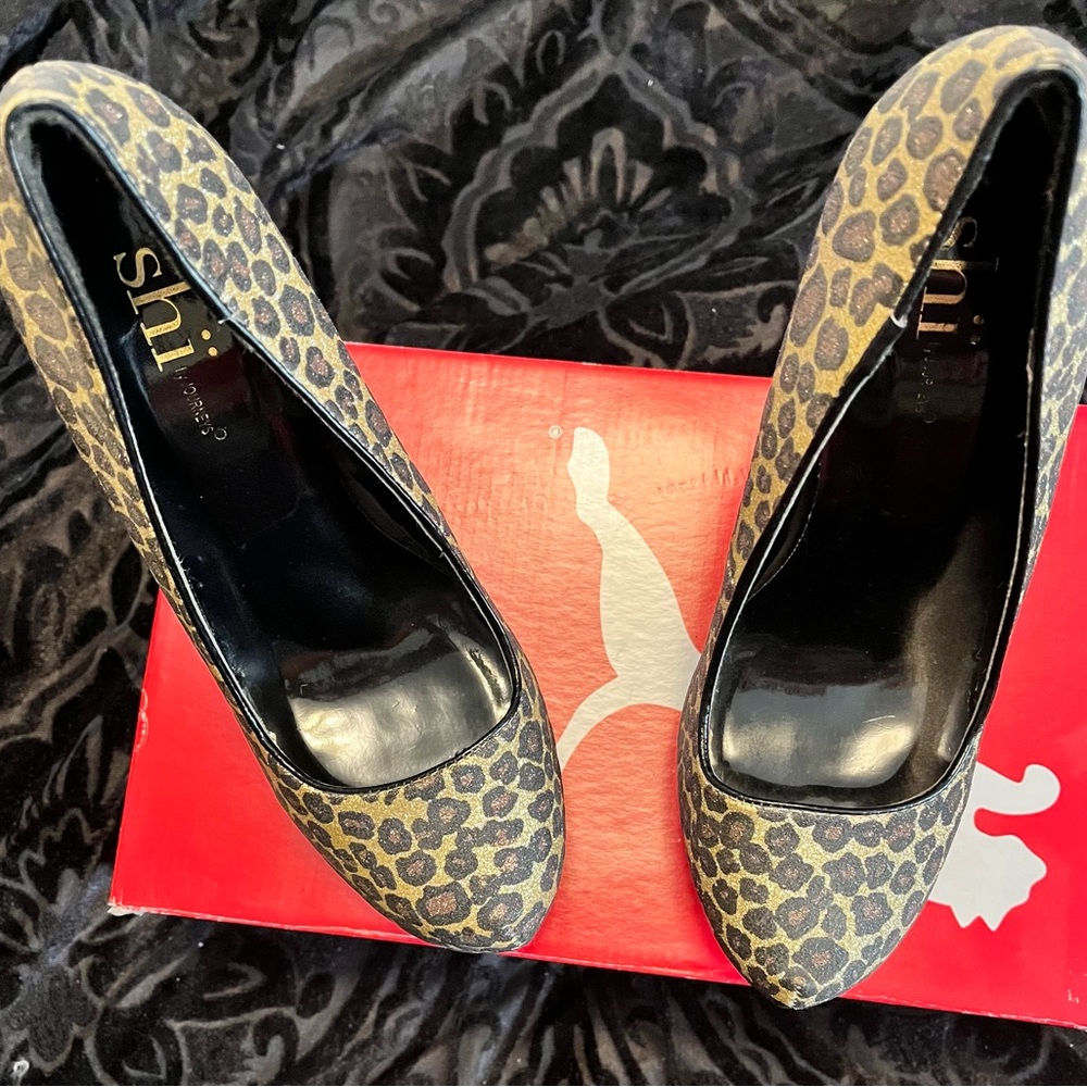 Sparkly Leopard Print High Heels -Shii By Journeys - image 2